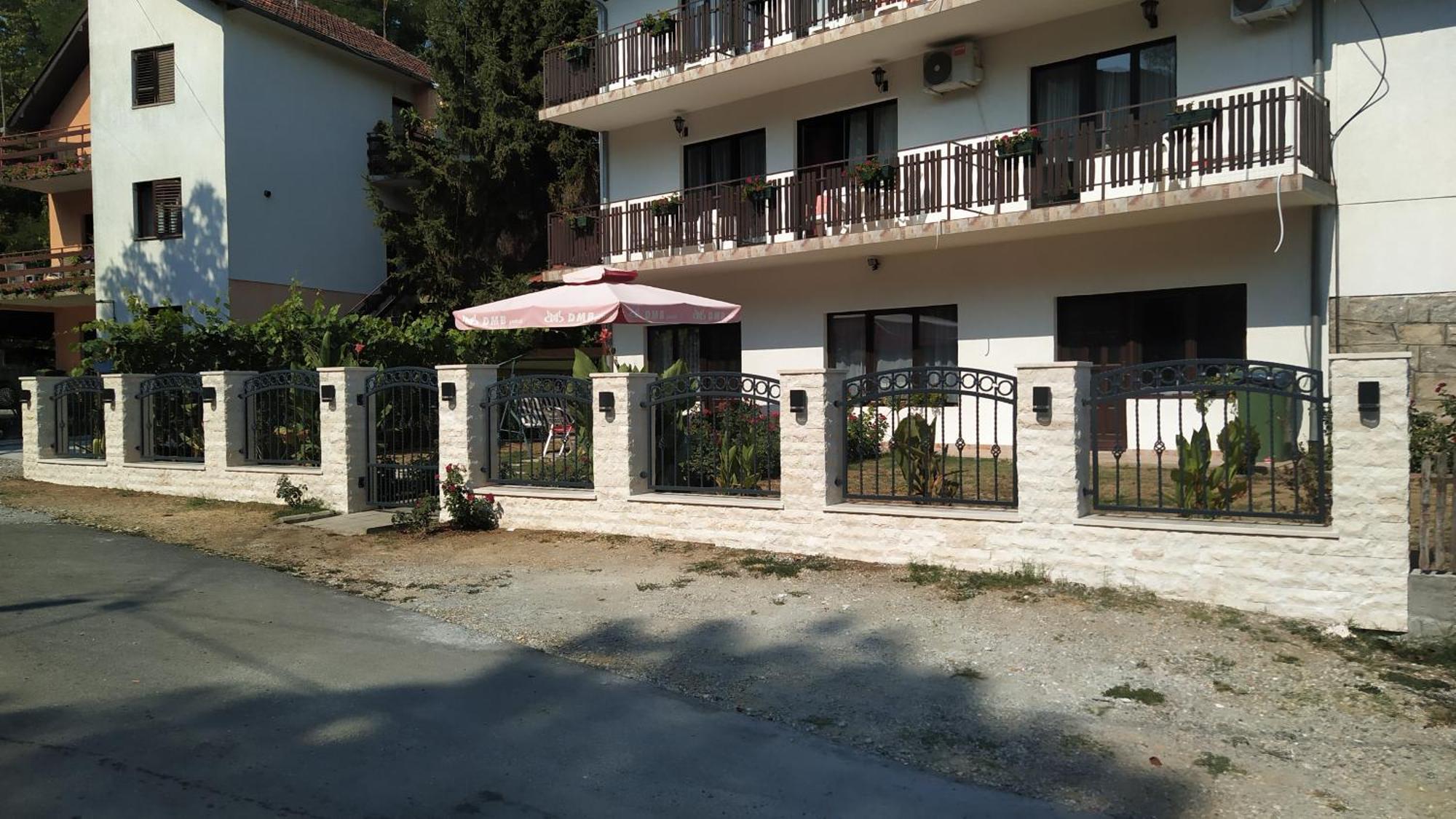 Apartmani "Vila Jelena" 아란젤로바츠 외부 사진